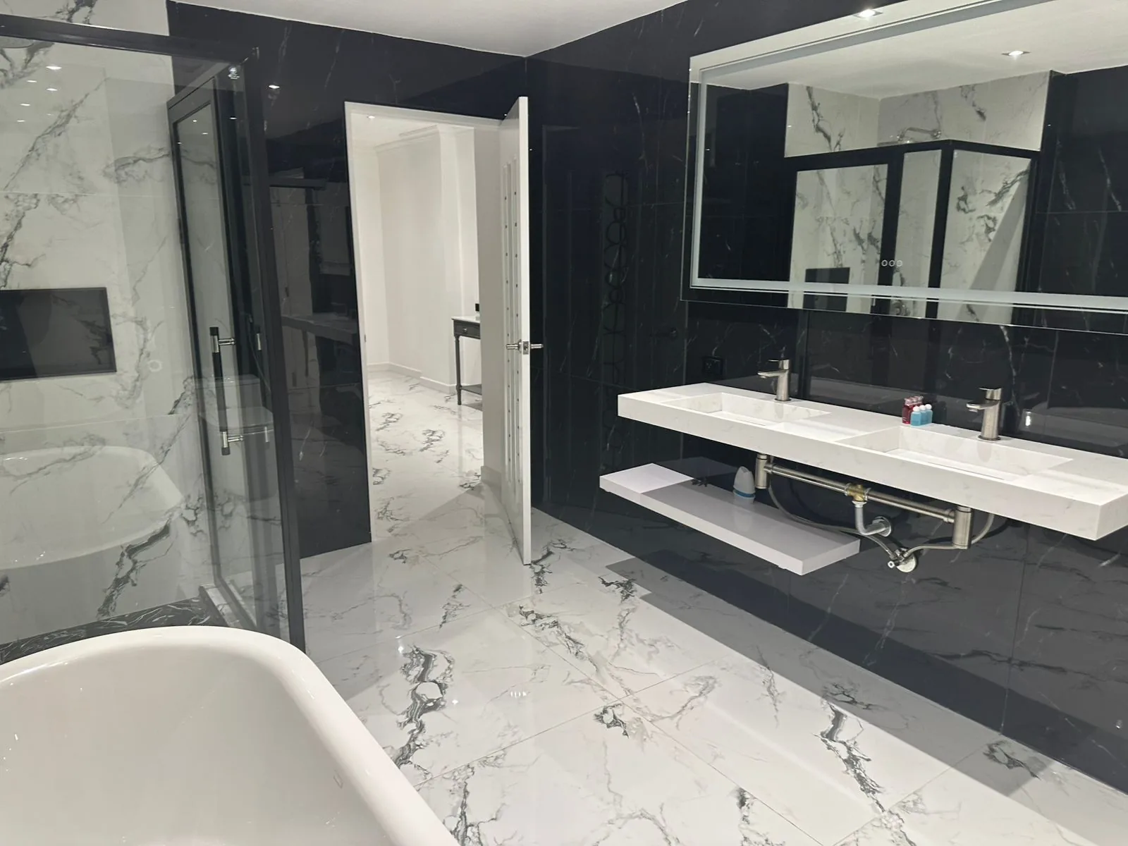 Double vanity